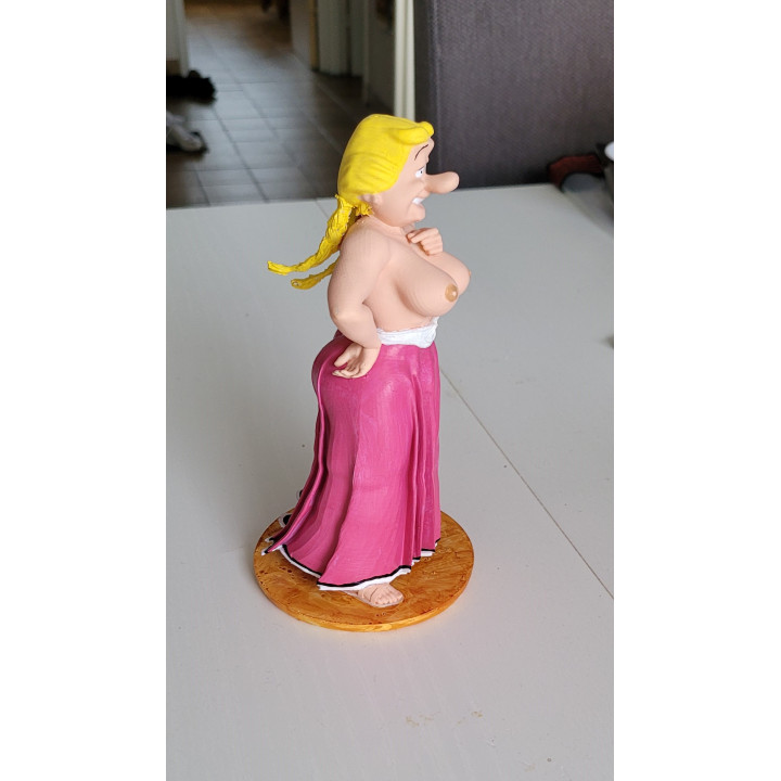 Figurine Sexy Style Bonemine Asterix 16 cm en resine