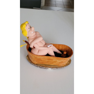 Figurine Sexy Style Bonemine dans son bain Asterix 16 cm en resine
