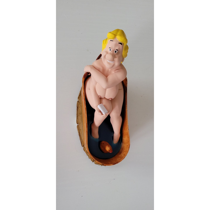 Figurine Sexy Style Bonemine dans son bain Asterix 16 cm en resine