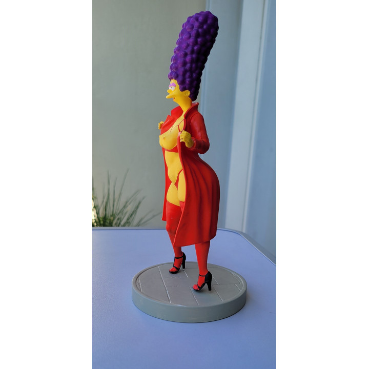 Figurine Sexy Style Marge Simpson Exhibitioniste 22 cm Resine