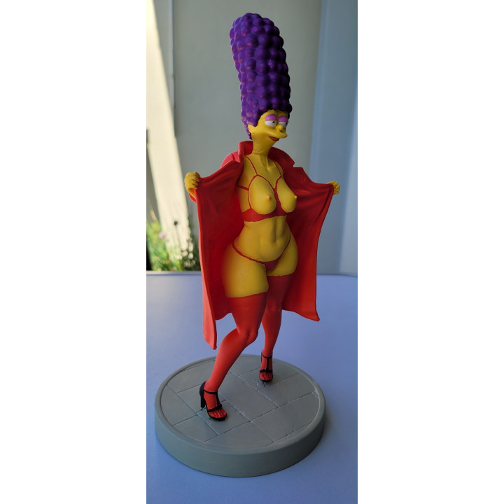 Figurine Sexy Style Marge Simpson Exhibitioniste 22 cm Resine