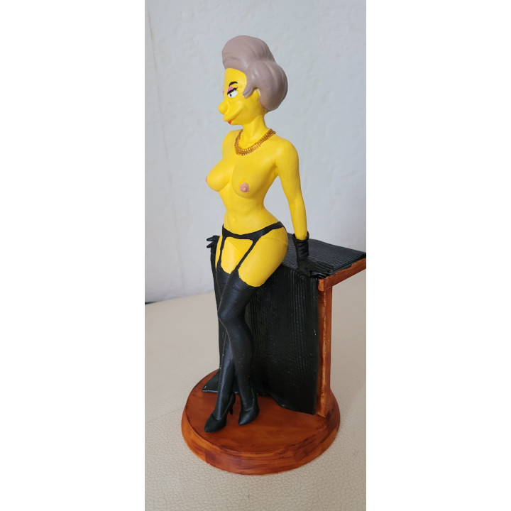 Figurine Sexy Style Edna Krapabelle Thème simpsons en Résine