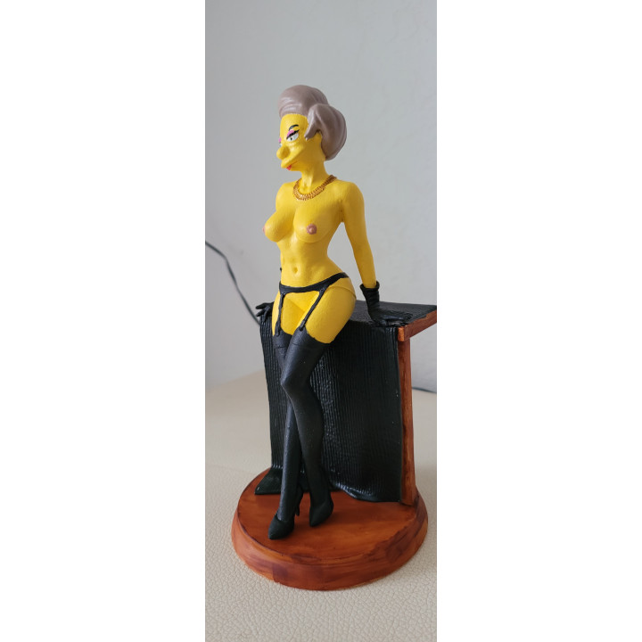 Figurine Sexy Style Edna Krapabelle Thème simpsons en Résine