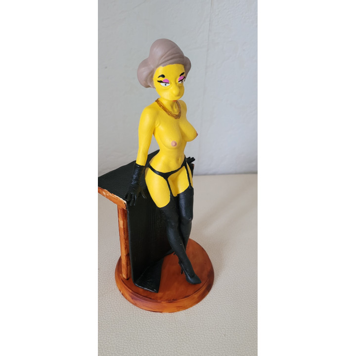 Figurine Sexy Style Edna Krapabelle Thème simpsons en Résine