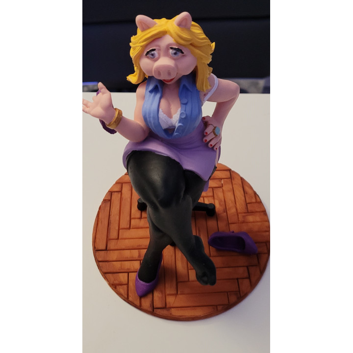 Figurine Sexy  Miss Peggy Pin Up Muppet Show en Résine