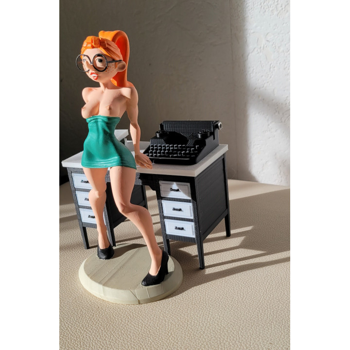 Sexy Mademoiselle Jeanne figurine in the style of Gaston Lagaffe's office 17 cm