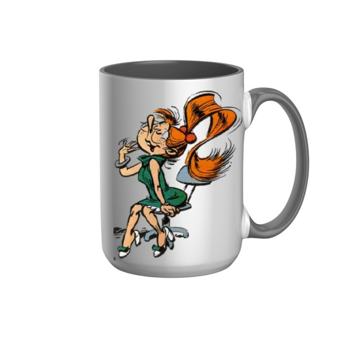 Mug Mademoiselle Jeanne sur sa chaise de bureau en céramique